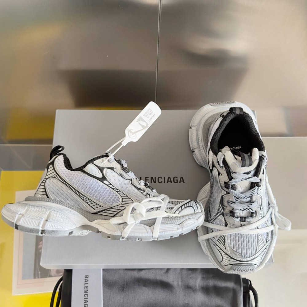 Balenciaga 3XL Balenciaga 3XL