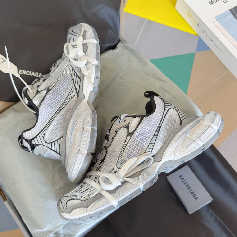 Balenciaga 3XL Balenciaga 3XL