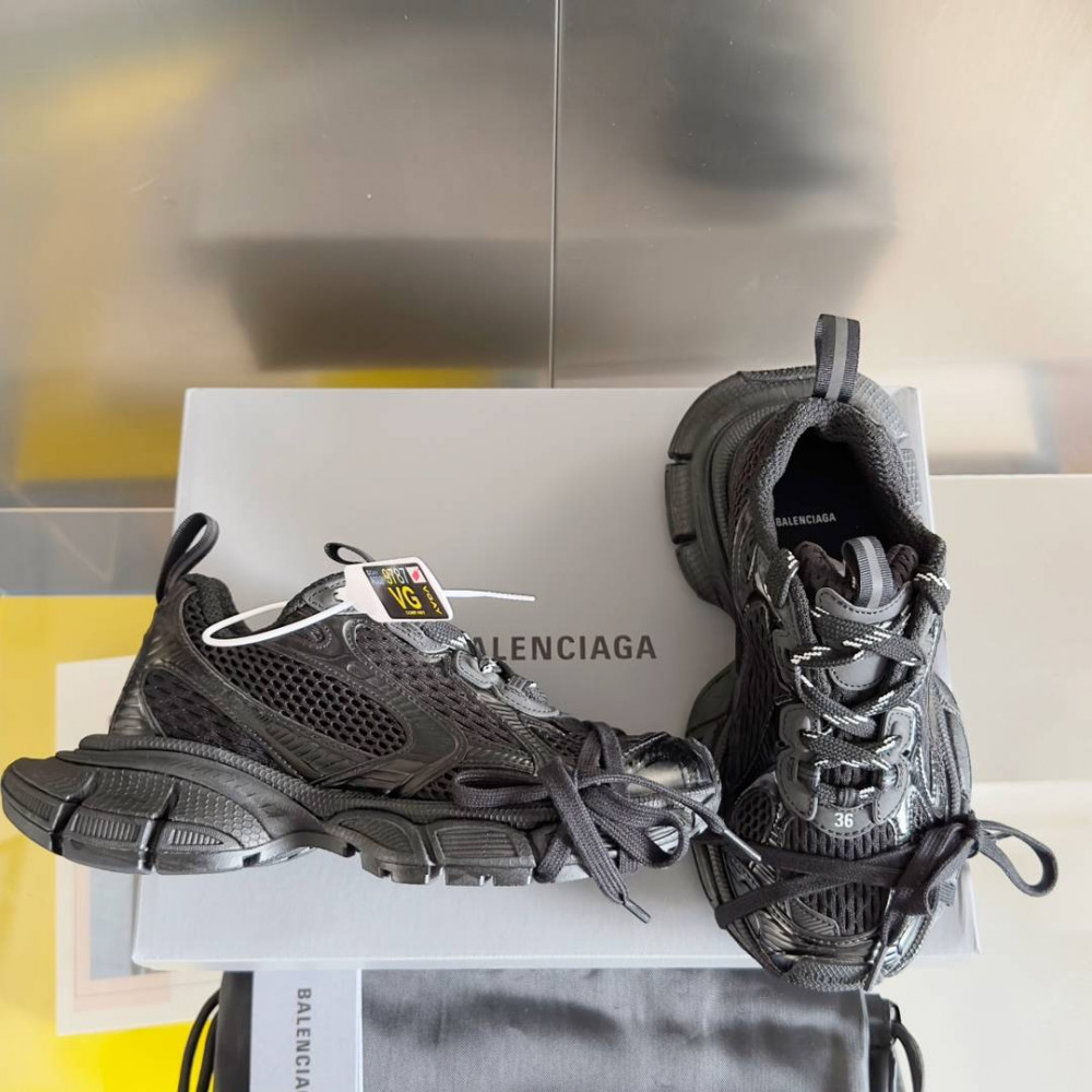 Balenciaga 3XL Balenciaga 3XL
