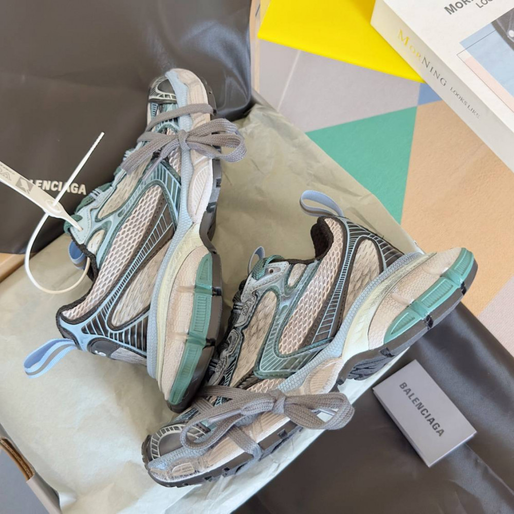 Balenciaga 3XL Balenciaga 3XL