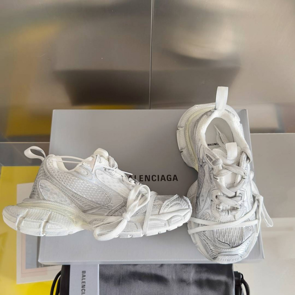 Balenciaga 3XL Balenciaga 3XL