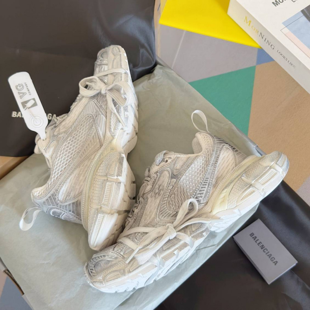 Balenciaga 3XL Balenciaga 3XL