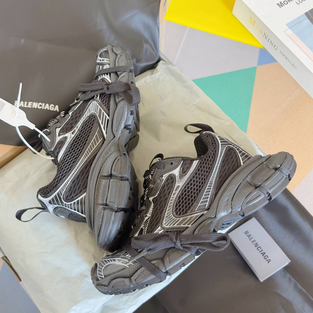 Balenciaga 3XL Balenciaga 3XL
