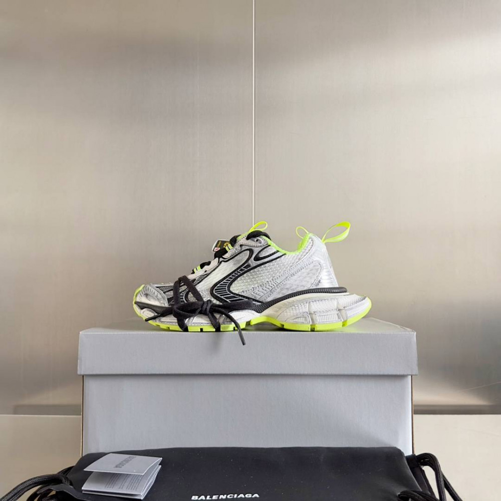 Balenciaga 3XL Balenciaga 3XL