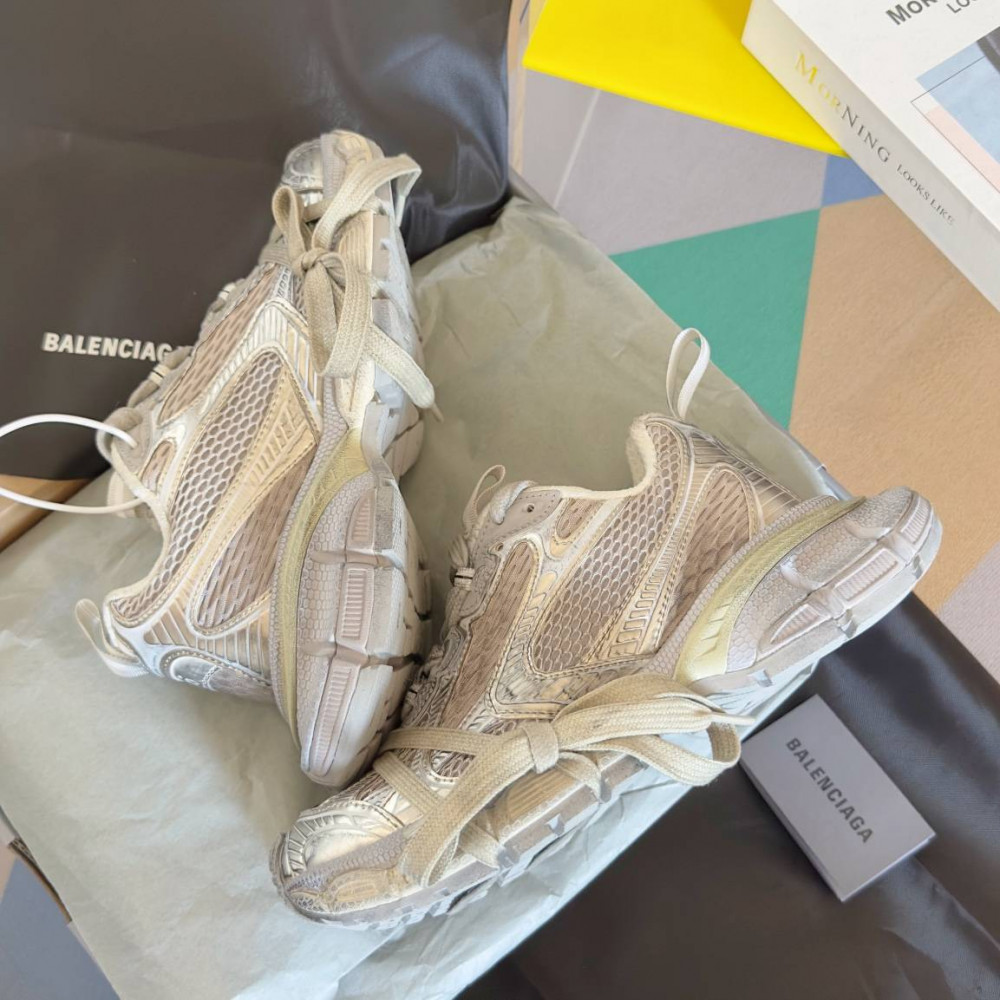 Balenciaga 3XL Balenciaga 3XL