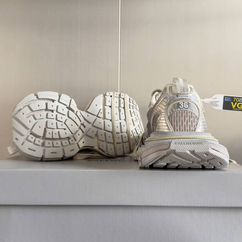 Balenciaga 3XL Balenciaga 3XL