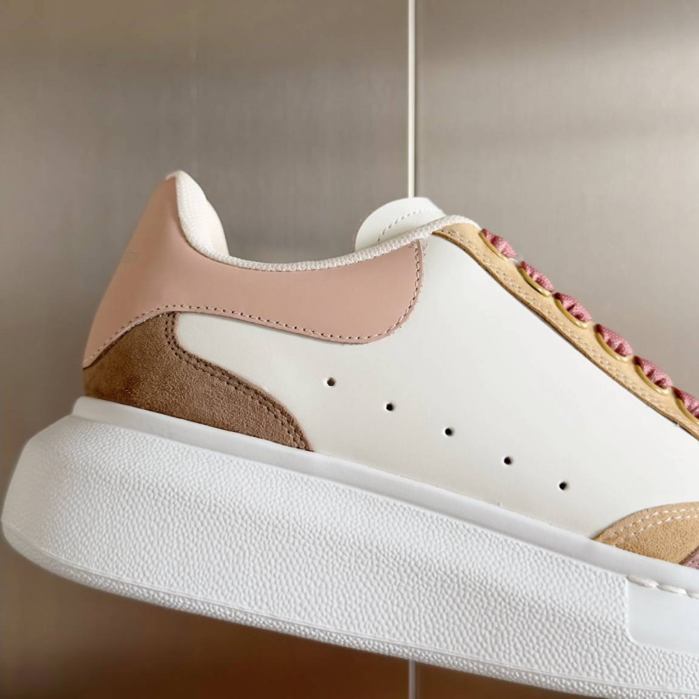 Alexander McQueen Oversized Sneaker Alexander McQueen Oversized Sneaker