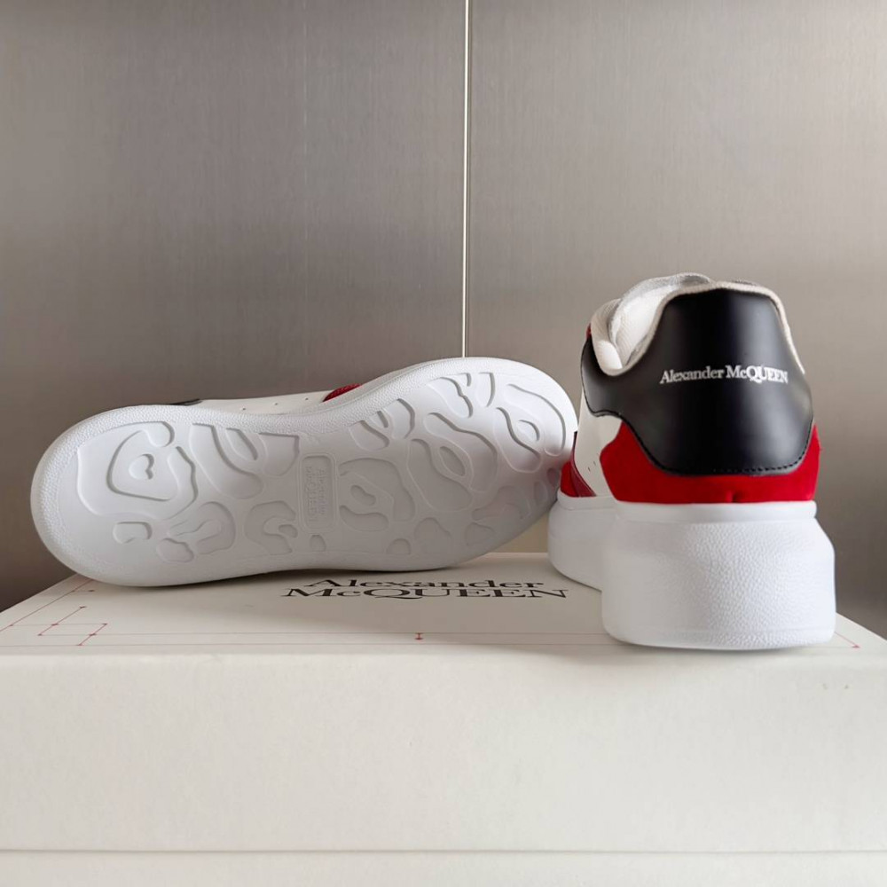 Alexander McQueen Oversized Sneaker