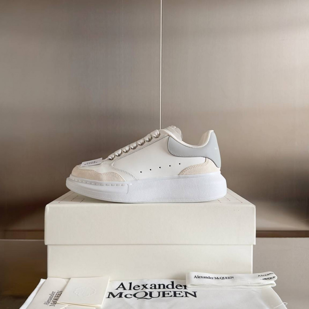 Alexander McQueen Oversized Sneaker Alexander McQueen Oversized Sneaker