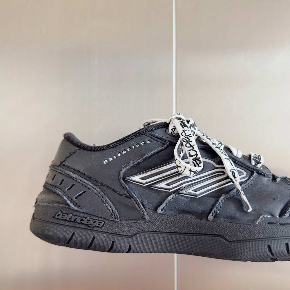 Hamptons Sneaker All Black Hamptons Sneaker All Black
