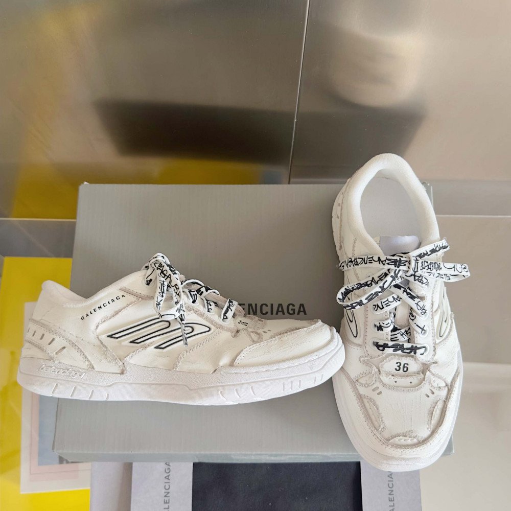 Hamptons Sneaker White Hamptons Sneaker White