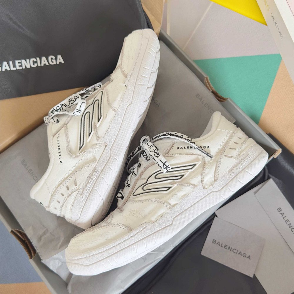 Hamptons Sneaker White Hamptons Sneaker White