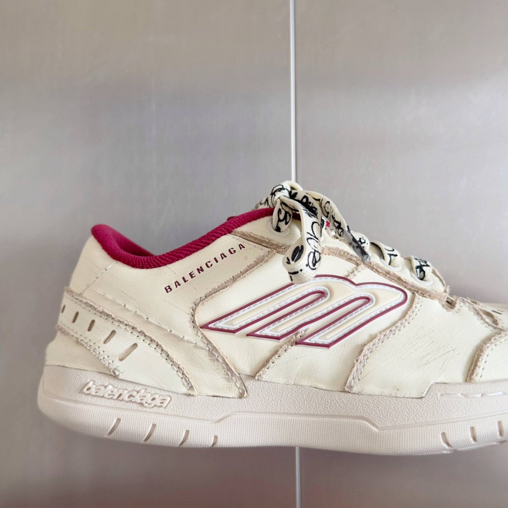 Hamptons Sneaker Beige/Red Hamptons Sneaker Beige/Red