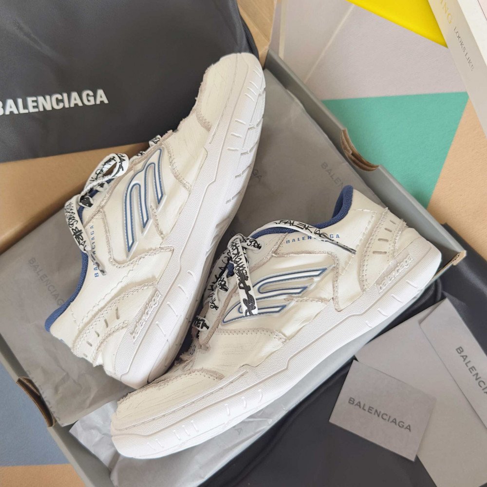 Hamptons Sneaker White/Blue Hamptons Sneaker White/Blue