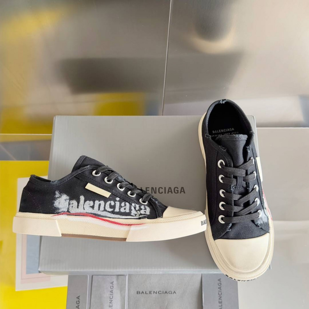 Balenciaga Paris Balenciaga Paris
