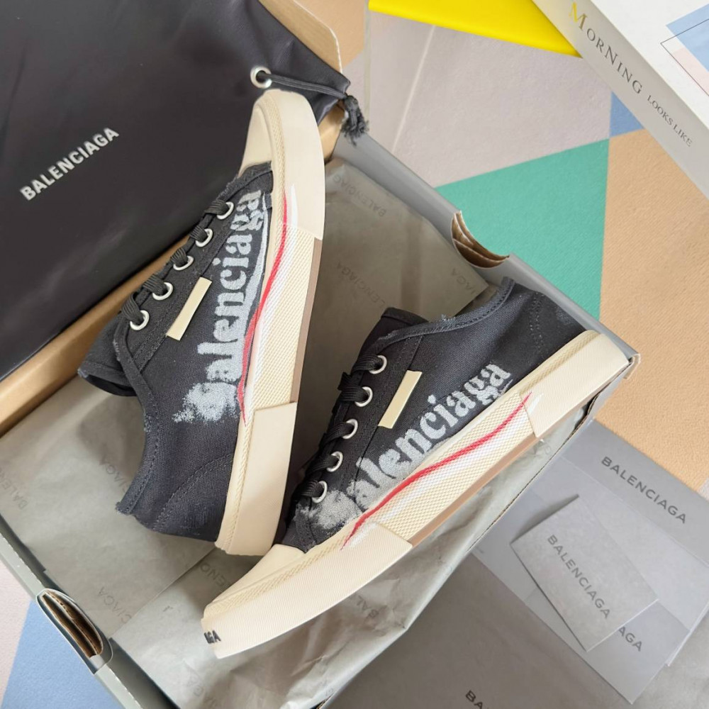 Balenciaga Paris Balenciaga Paris