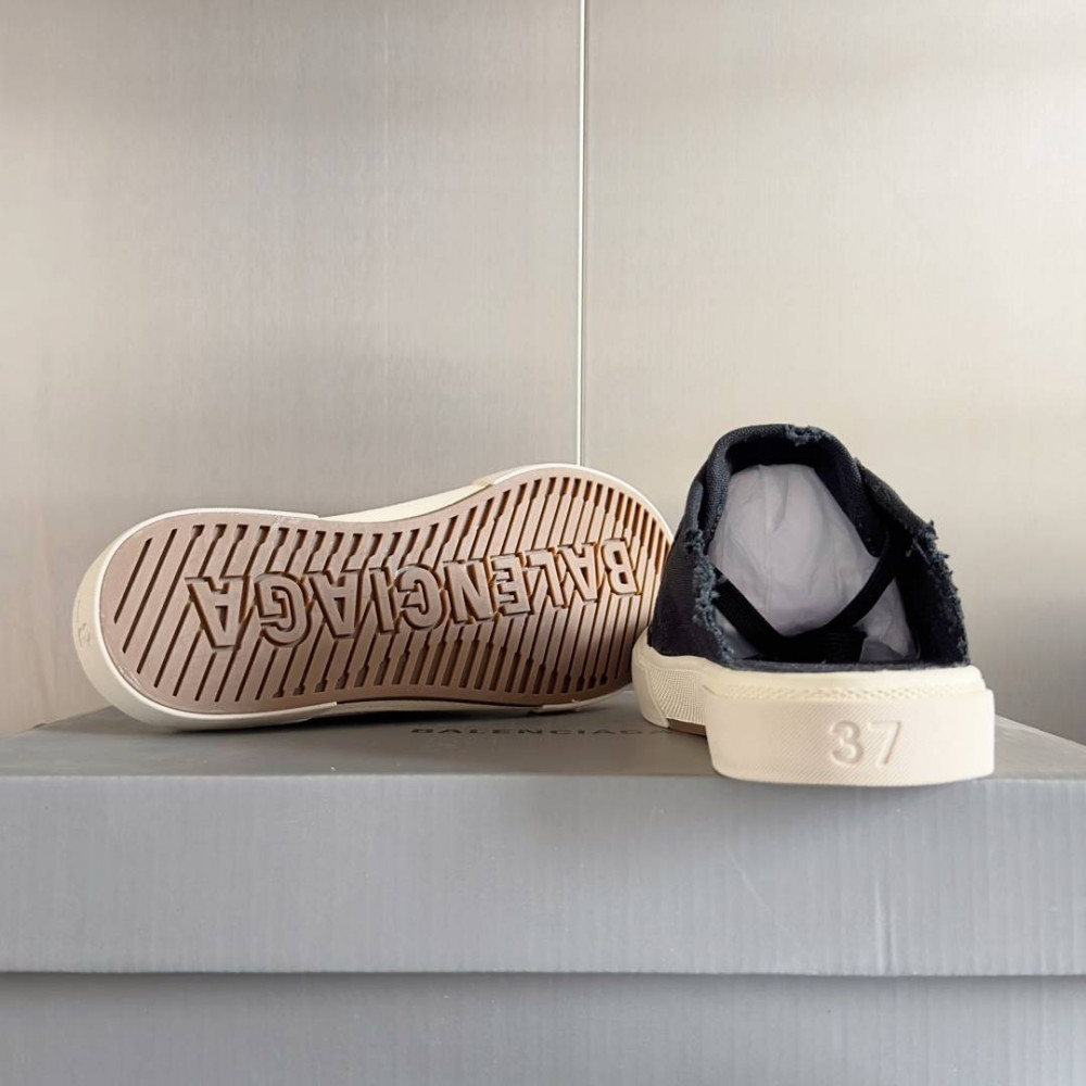 Balenciaga Paris Balenciaga Paris
