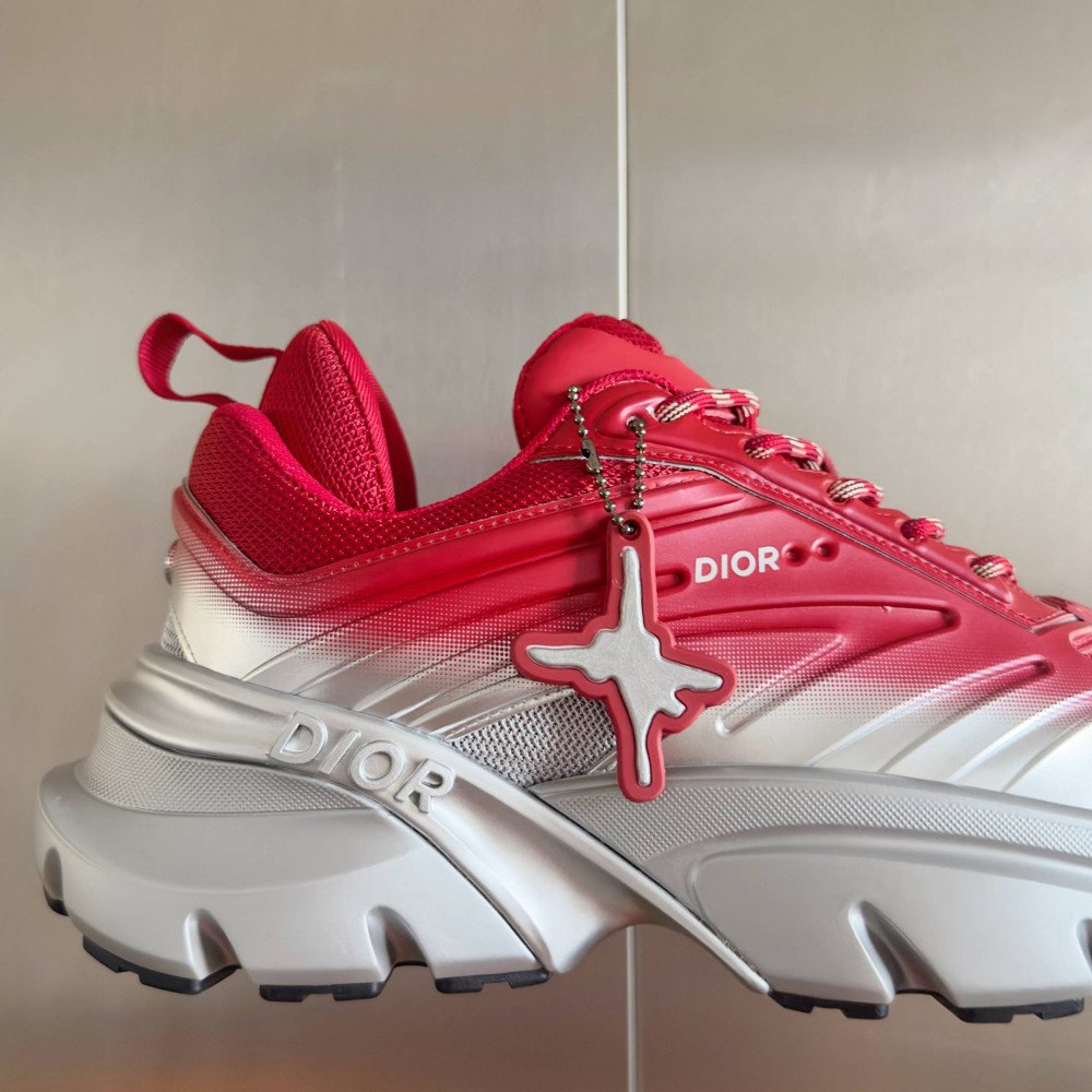 DIOR AND LEWIS HAMILTON B44 Blade Sneaker – LIMITED AND NUMBERED EDITION DIOR AND LEWIS HAMILTON B44 Blade Sneaker – LIMITED AND NUMBERED EDITION