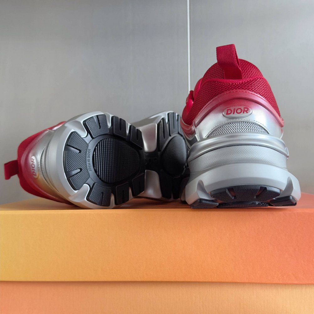 DIOR AND LEWIS HAMILTON B44 Blade Sneaker – LIMITED AND NUMBERED EDITION DIOR AND LEWIS HAMILTON B44 Blade Sneaker – LIMITED AND NUMBERED EDITION