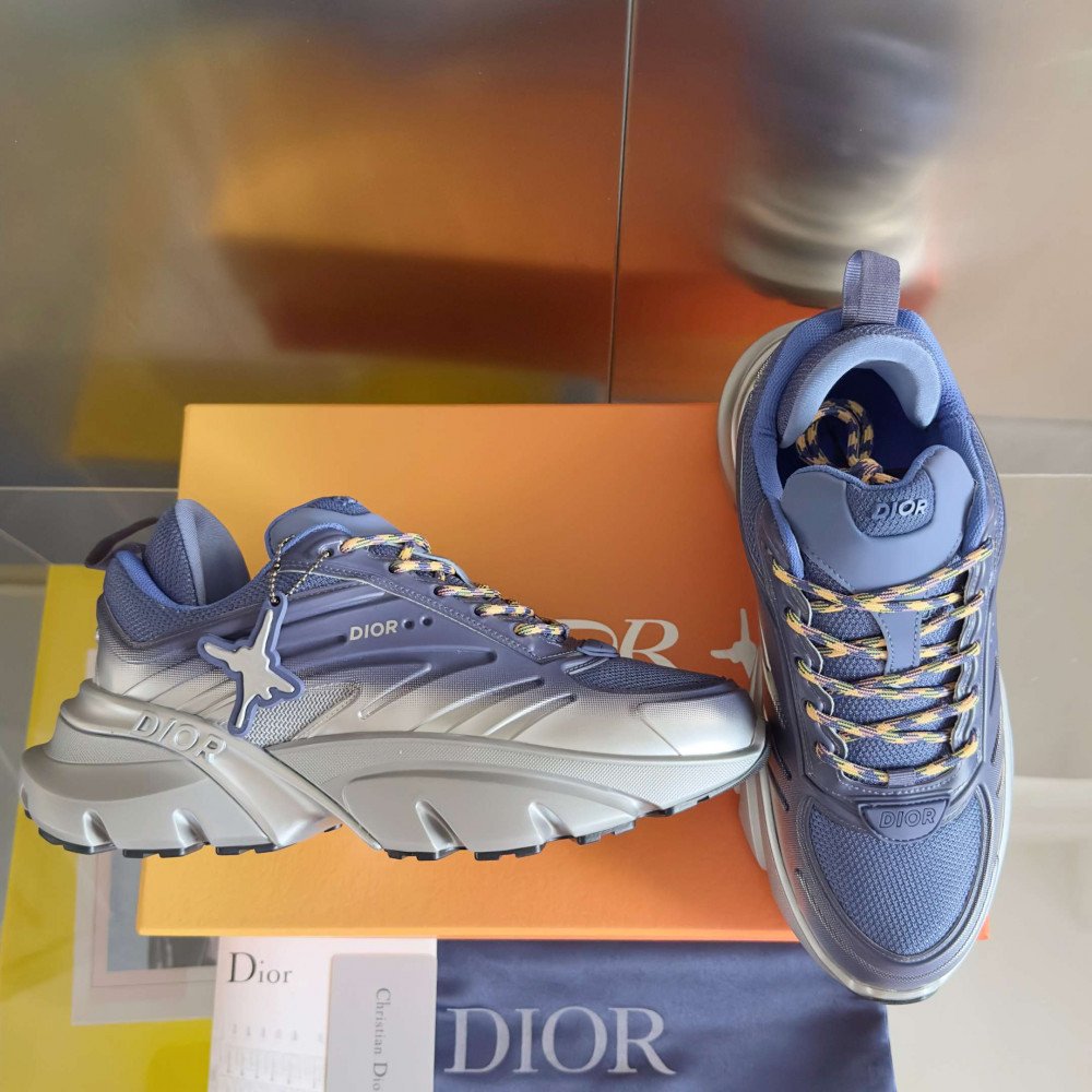 DIOR AND LEWIS HAMILTON B44 Blade Sneaker – LIMITED AND NUMBERED EDITION DIOR AND LEWIS HAMILTON B44 Blade Sneaker – LIMITED AND NUMBERED EDITION