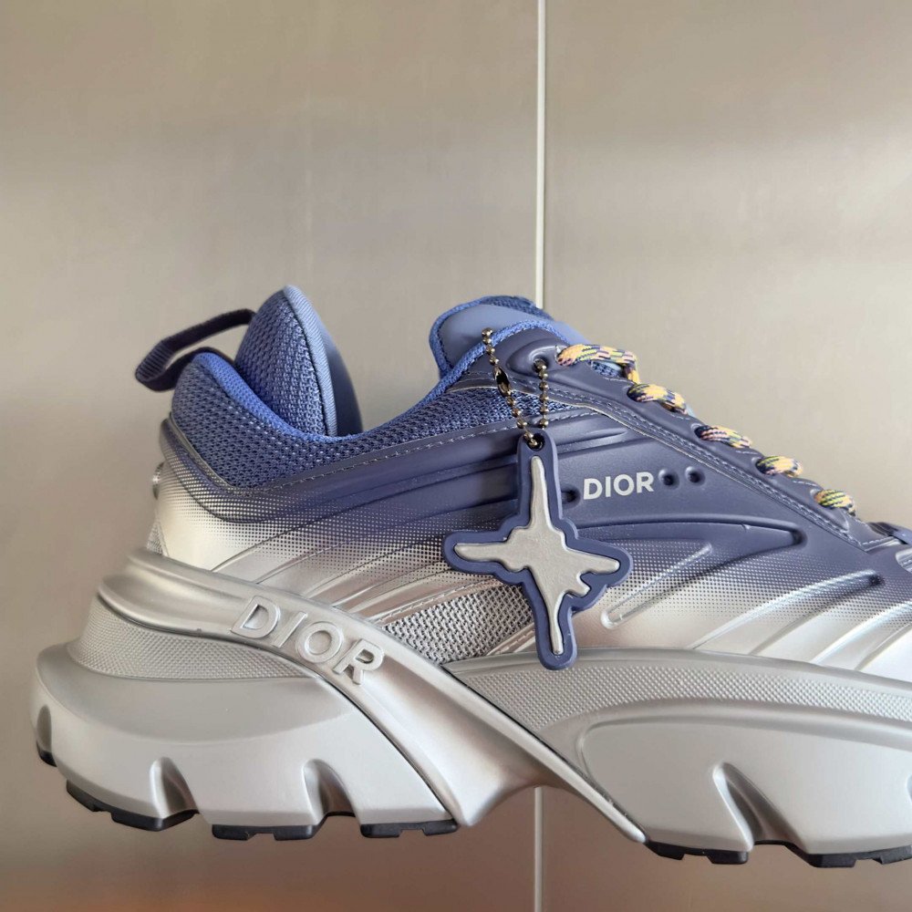 DIOR AND LEWIS HAMILTON B44 Blade Sneaker – LIMITED AND NUMBERED EDITION DIOR AND LEWIS HAMILTON B44 Blade Sneaker – LIMITED AND NUMBERED EDITION