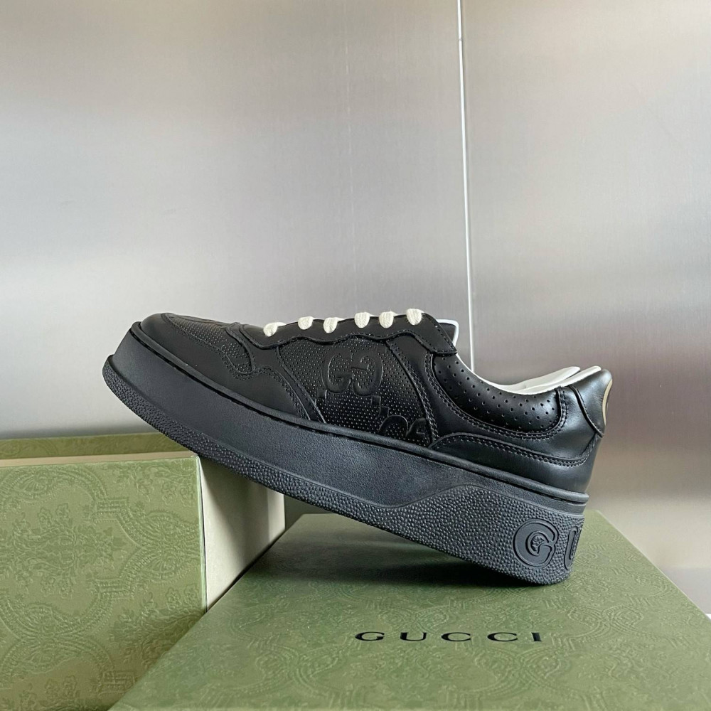 Gucci Chunky B-1 Gucci Chunky B-1