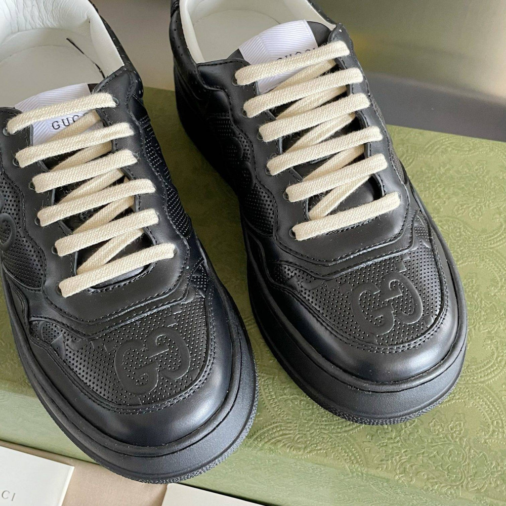 Gucci Chunky B-1 Gucci Chunky B-1