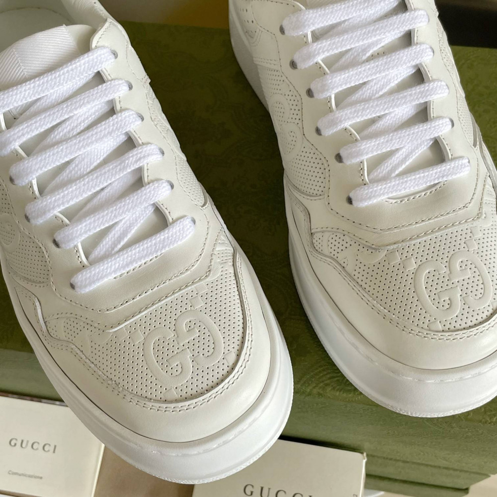 Gucci Chunky B-2 Gucci Chunky B-2