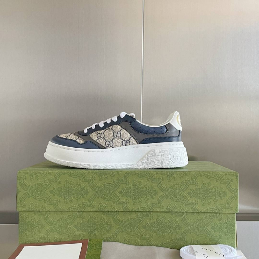 Gucci Chunky B-6 Gucci Chunky B-6
