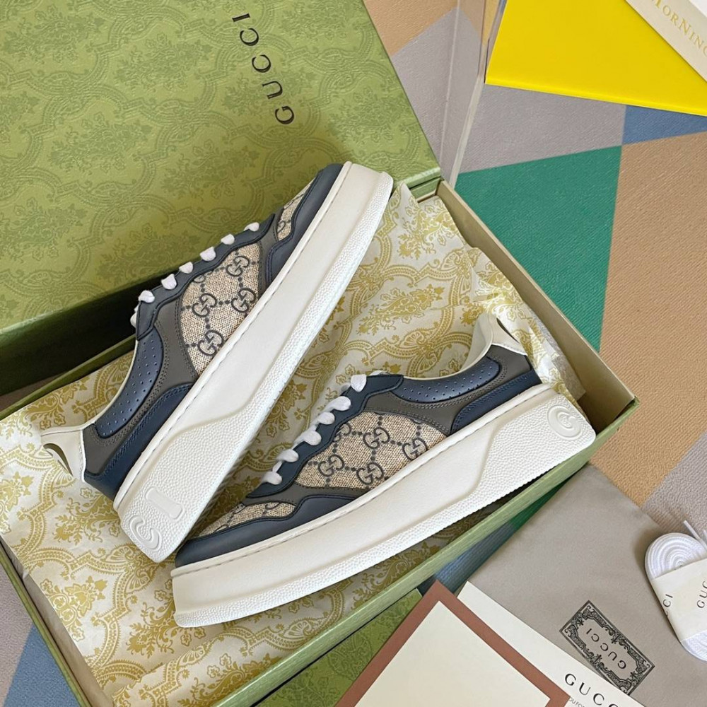 Gucci Chunky B-6 Gucci Chunky B-6