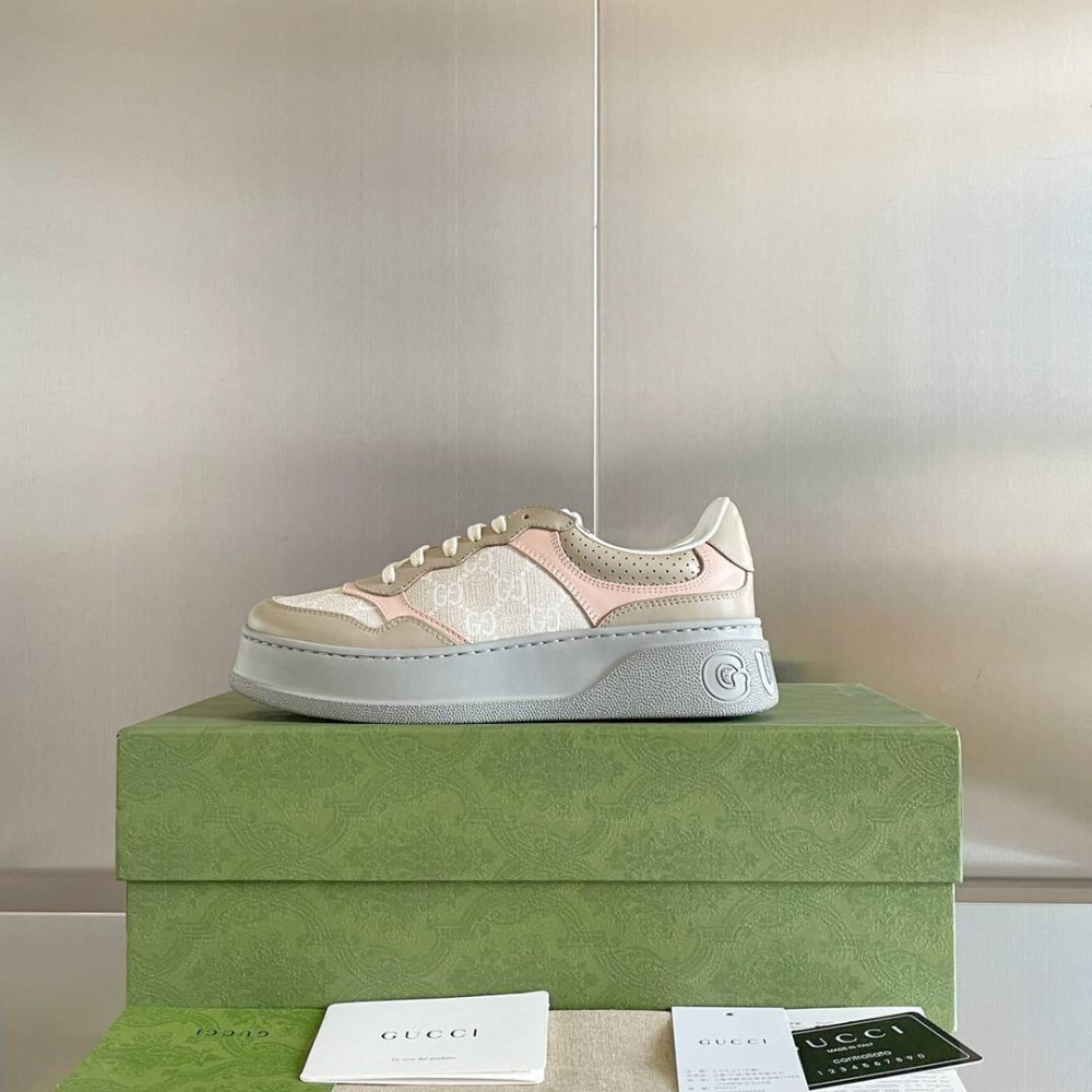 Gucci Chunky B-9 Gucci Chunky B-9