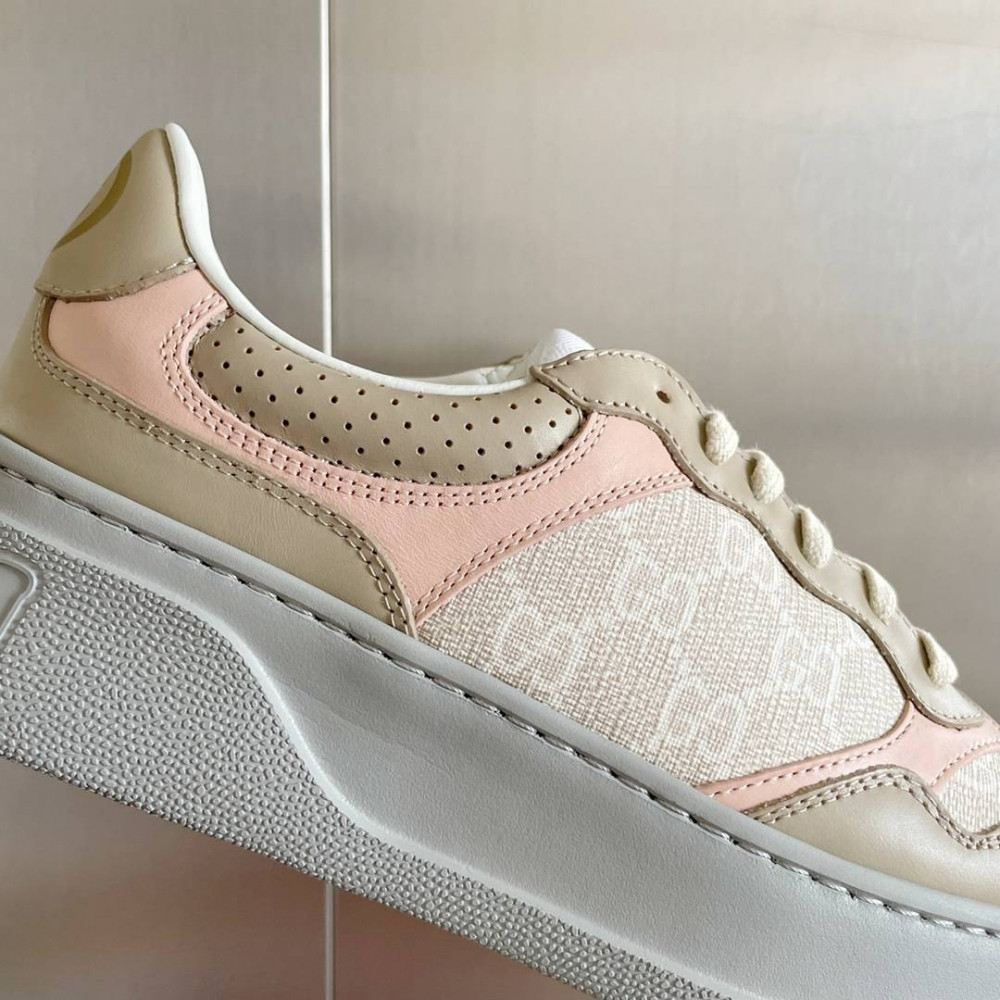 Gucci Chunky B-9 Gucci Chunky B-9