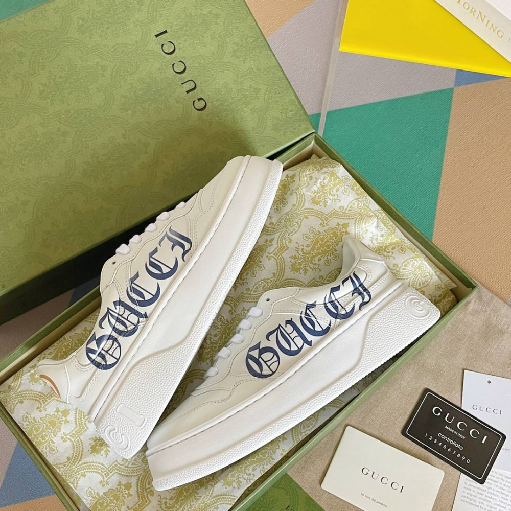 Gucci Chunky B-10 Gucci Chunky B-10