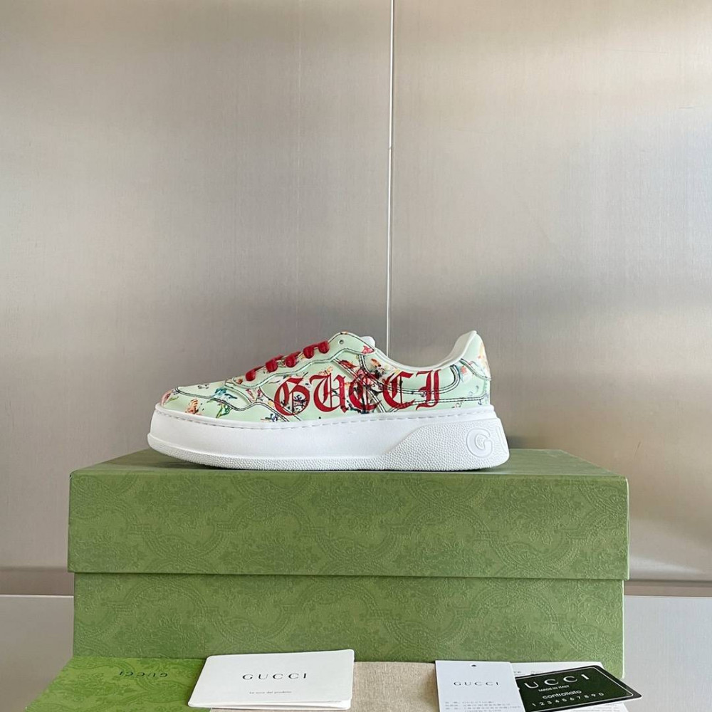 Gucci Chunky B-11 Gucci Chunky B-11