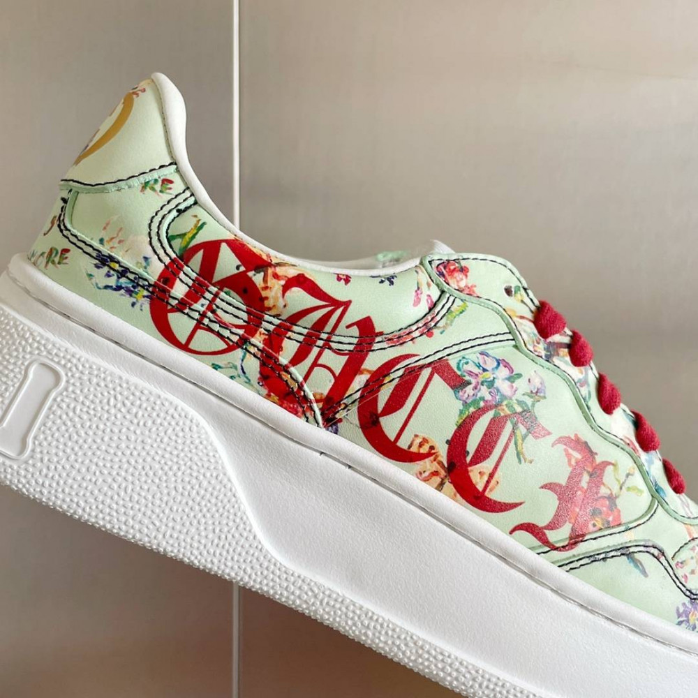 Gucci Chunky B-11 Gucci Chunky B-11