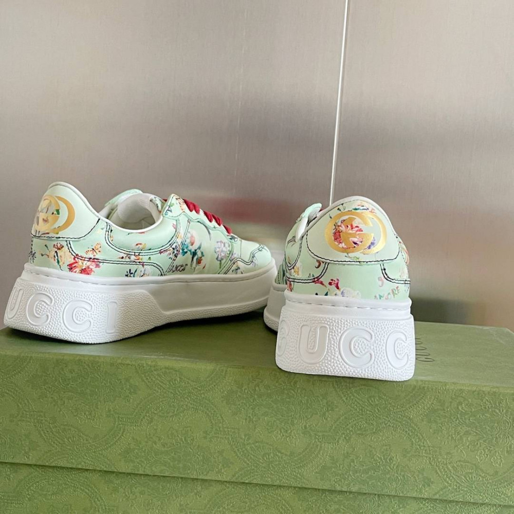 Gucci Chunky B-11 Gucci Chunky B-11