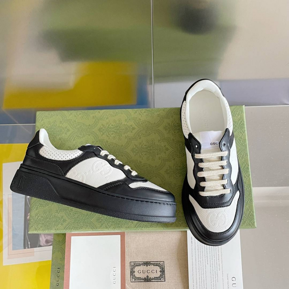 Gucci Chunky B-12 Gucci Chunky B-12