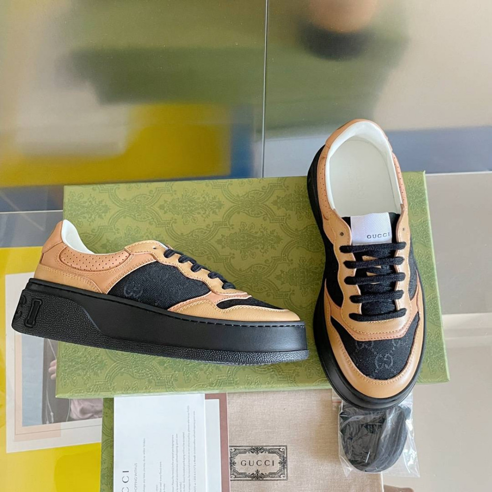 Gucci Chunky B-15 Gucci Chunky B-15