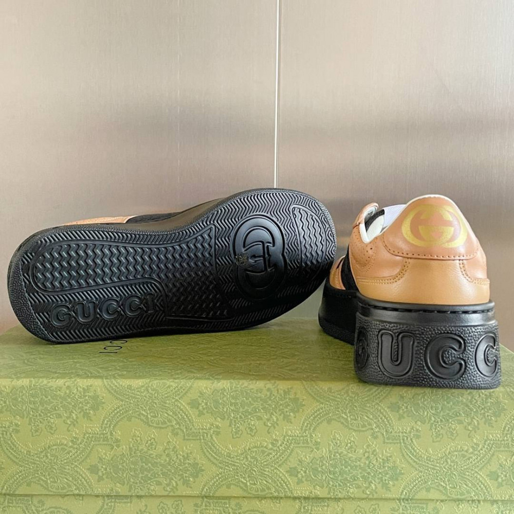 Gucci Chunky B-15 Gucci Chunky B-15