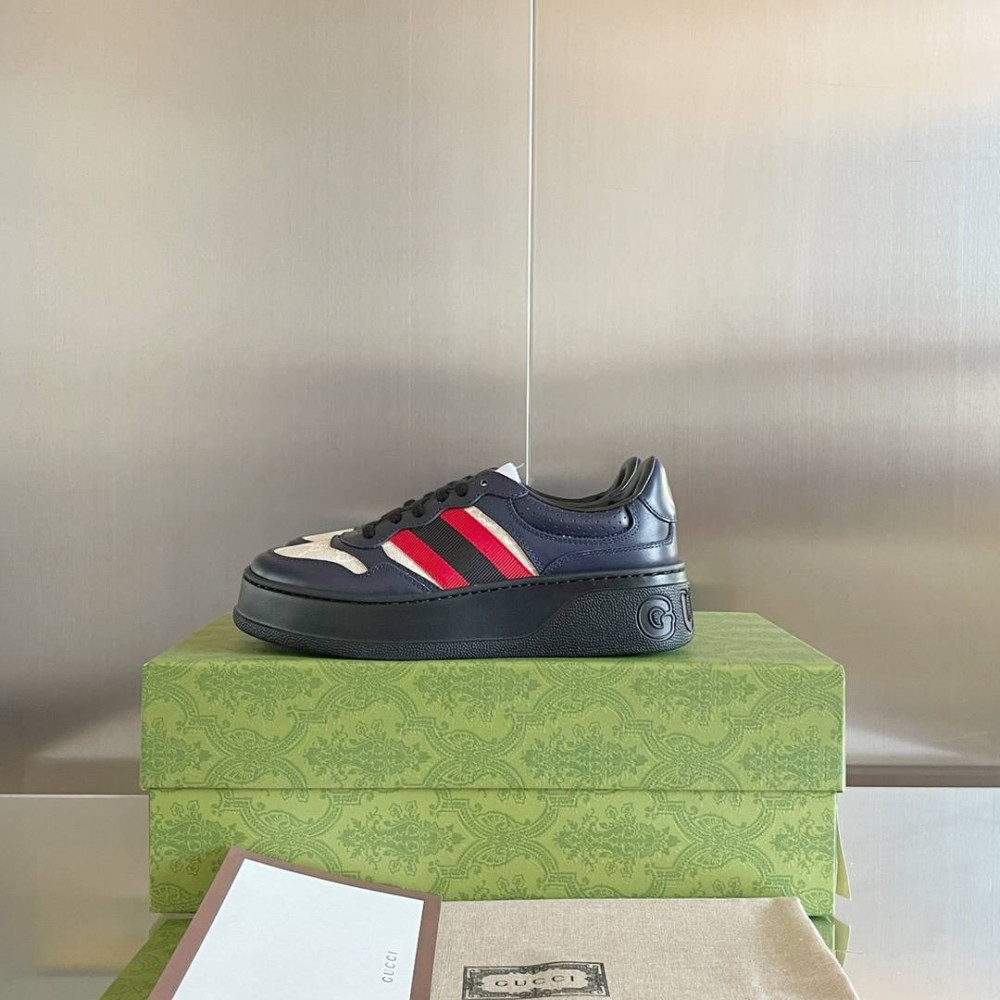 Gucci Chunky B-16 Gucci Chunky B-16