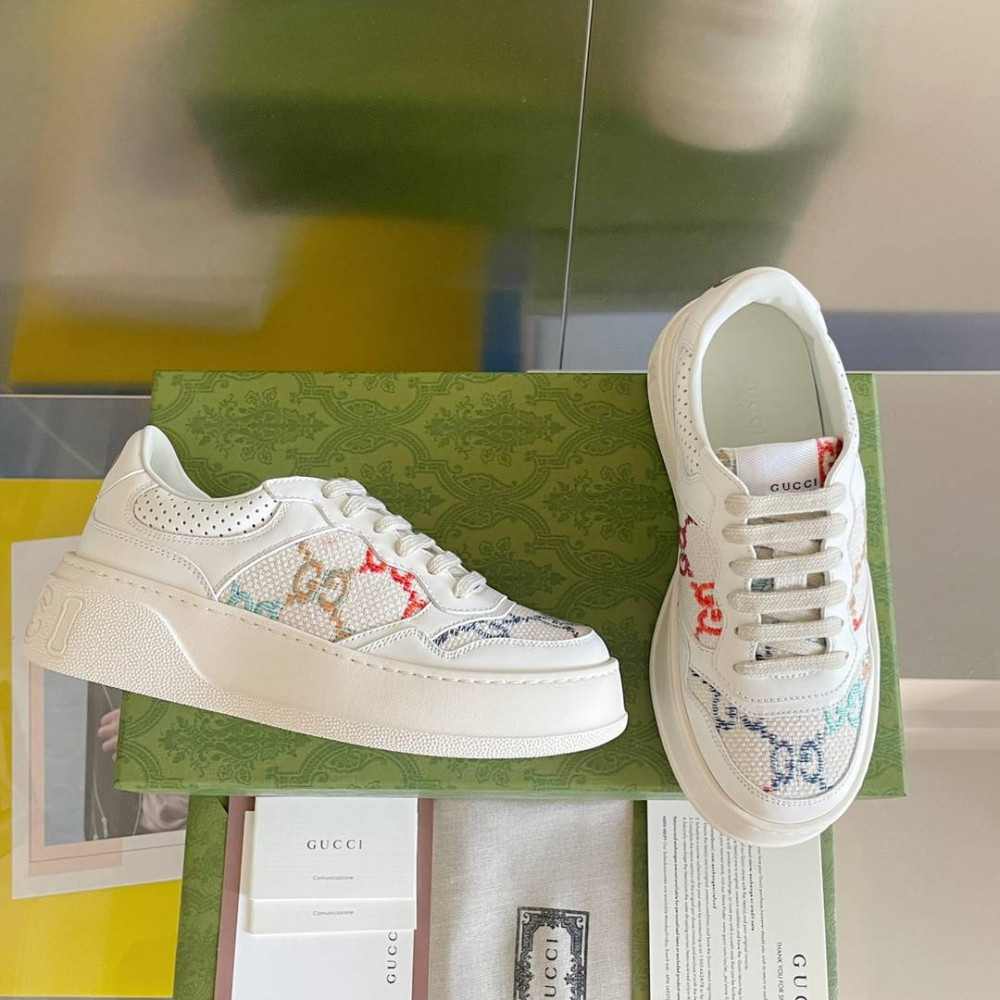 Gucci Chunky B-18 Gucci Chunky B-18