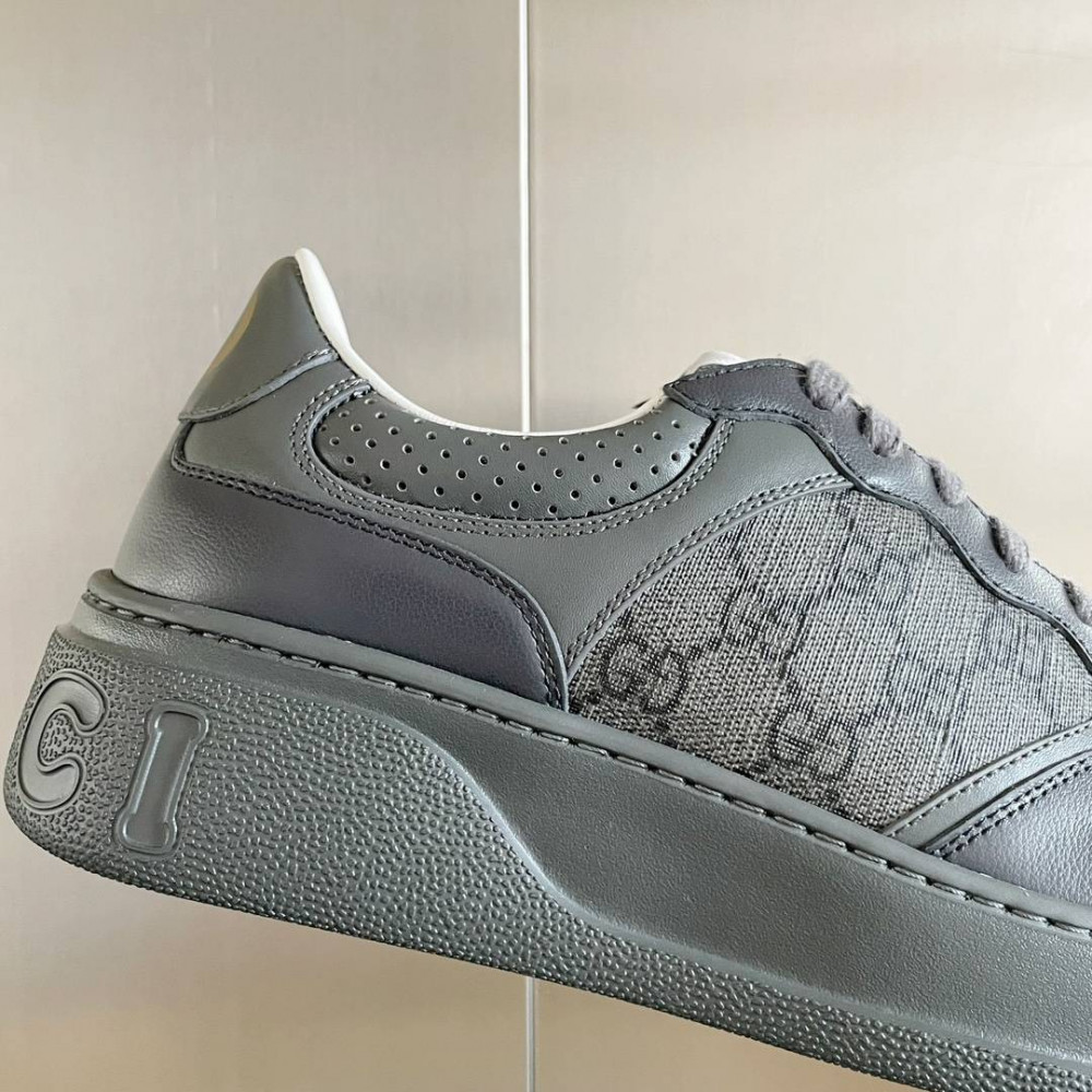 Gucci Chunky B-21 Gucci Chunky B-21