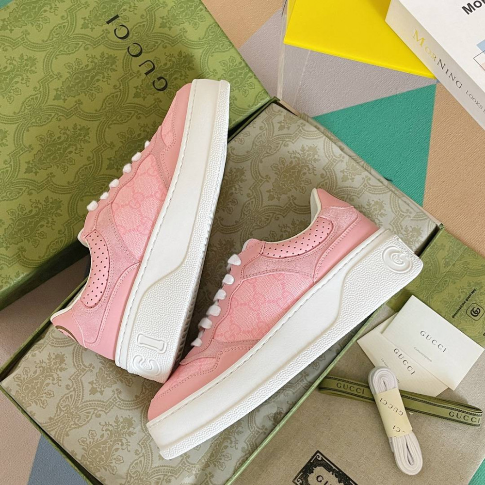 Gucci Chunky B-22 Gucci Chunky B-22