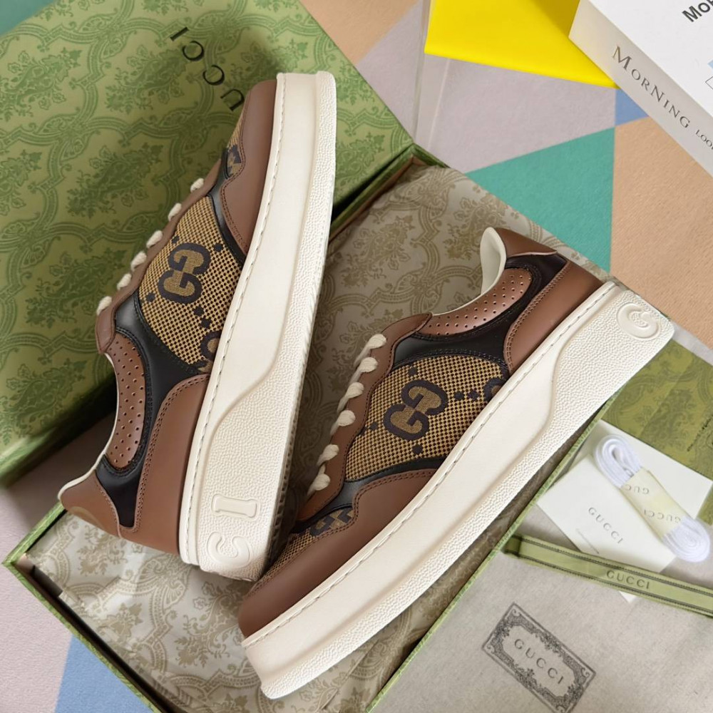 Gucci Chunky B-23 Gucci Chunky B-23