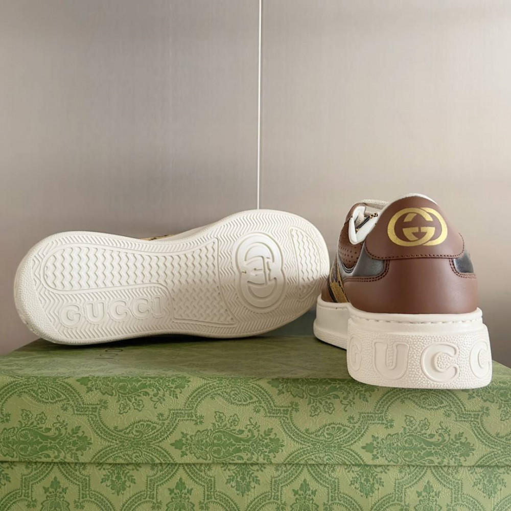 Gucci Chunky B-23 Gucci Chunky B-23
