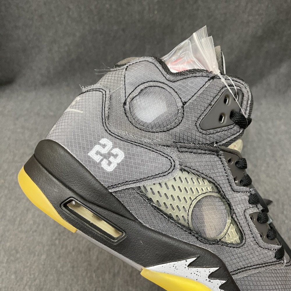 Air Jordan 5 x Off-White Retro SP Muslin