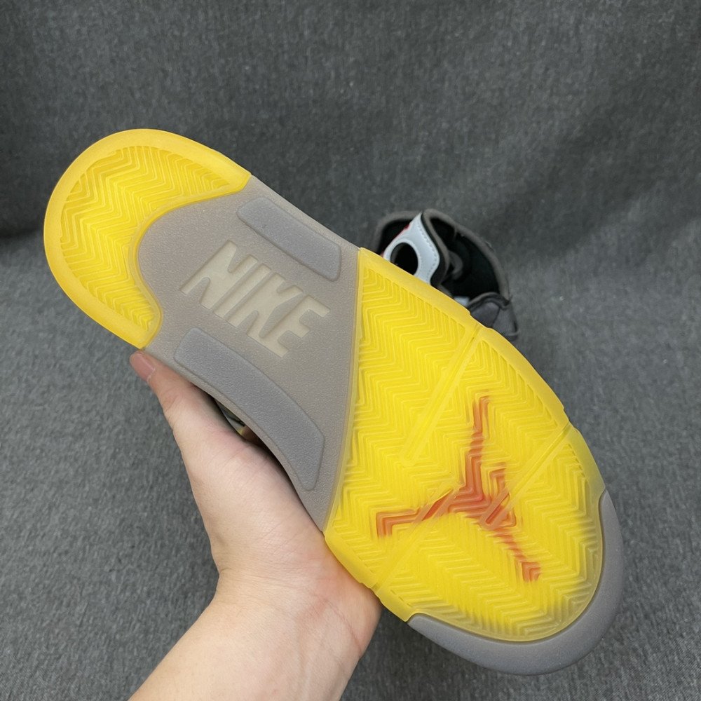 Air Jordan 5 x Off-White Retro SP Muslin