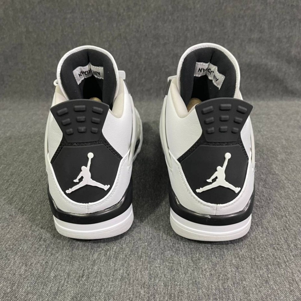 Air Jordan 4 Retro  Military Black 
