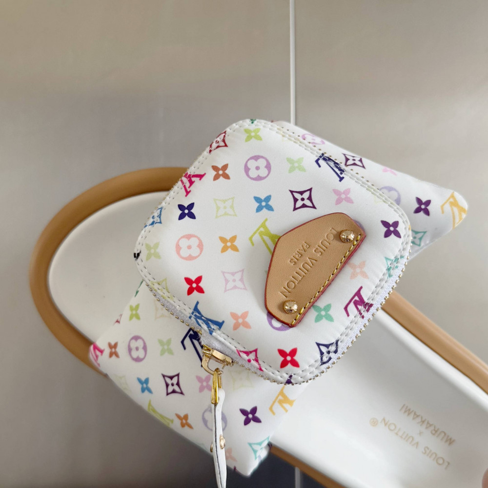 LV Pool Pillow Comfort-5