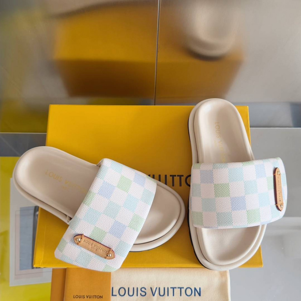 LV Pool Pillow Comfort-14 LV Pool Pillow Comfort-14